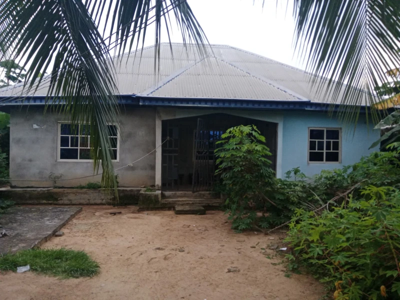 Bungalow for Sale in West itam secondary school ,adjacent NNPC, Akwa Ibom - Image 1