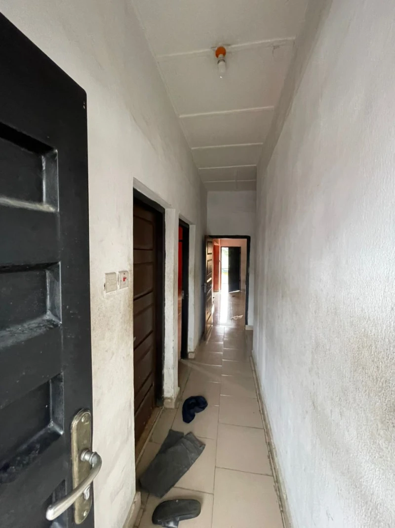 3 Bedroom Flat for Rent in Ikot ekpene road, Akwa Ibom - Image 4