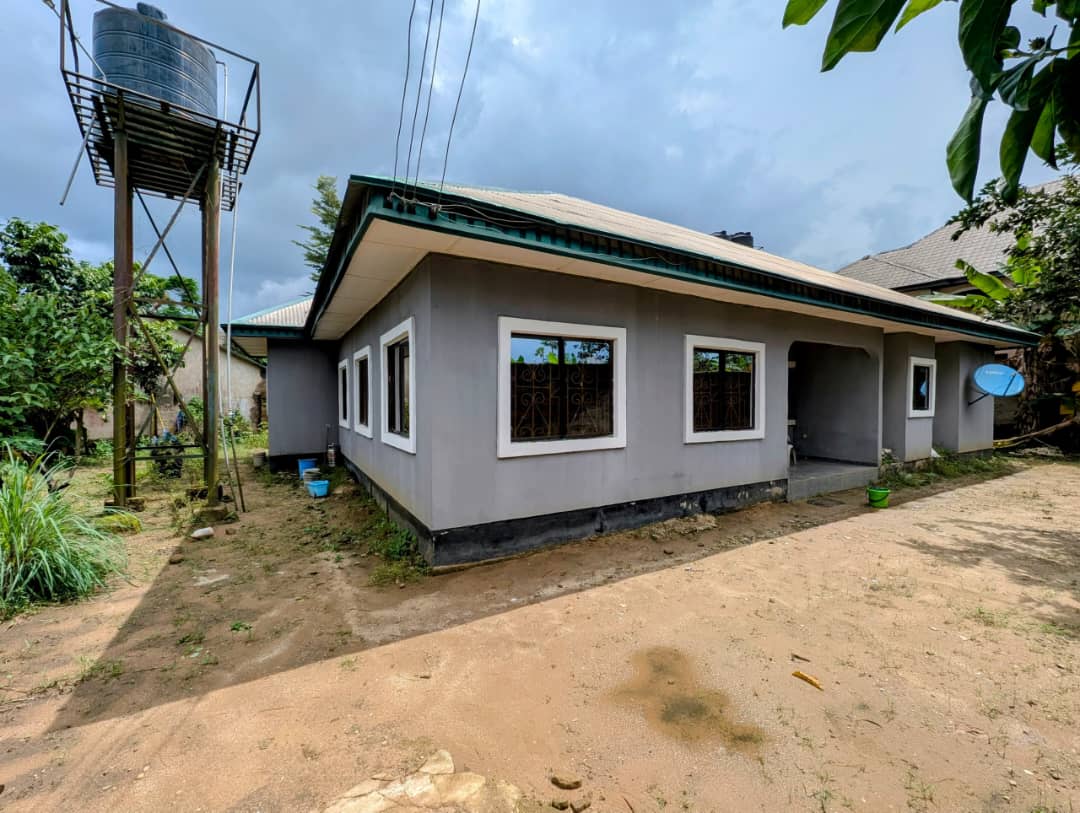 4 Bedroom Flat for Sale in Ring road 3, Akwa Ibom - Image 6