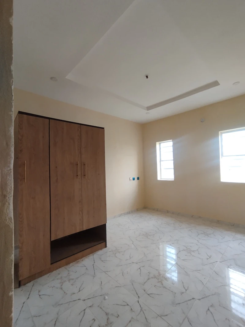 3 Bedroom Flat for Rent in Oron road, Akwa Ibom - Image 4