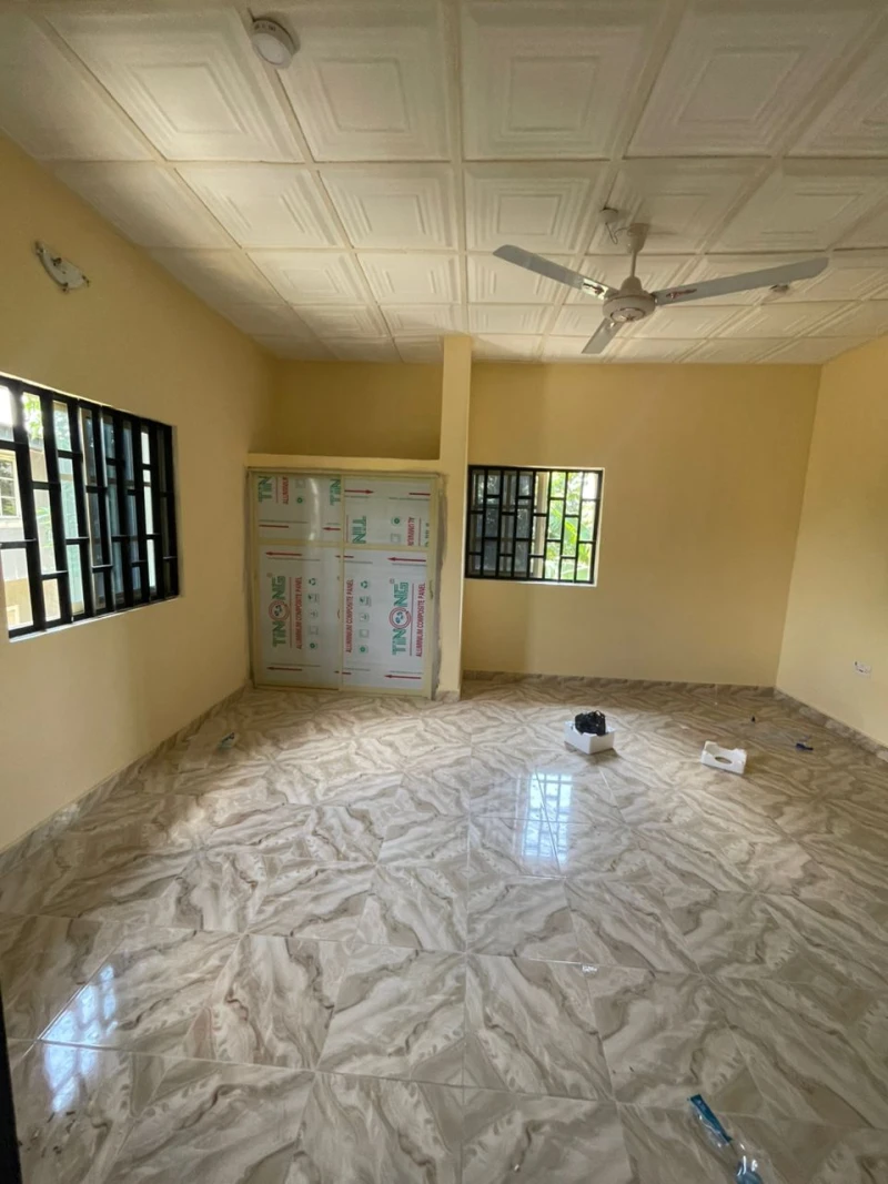 2 Bedroom Flat for Rent in Ikot ekpene road, Akwa Ibom - Image 4