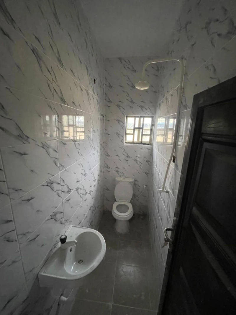 2 Bedroom Flat for Rent in Ikot ekpene road, Akwa Ibom - Image 3