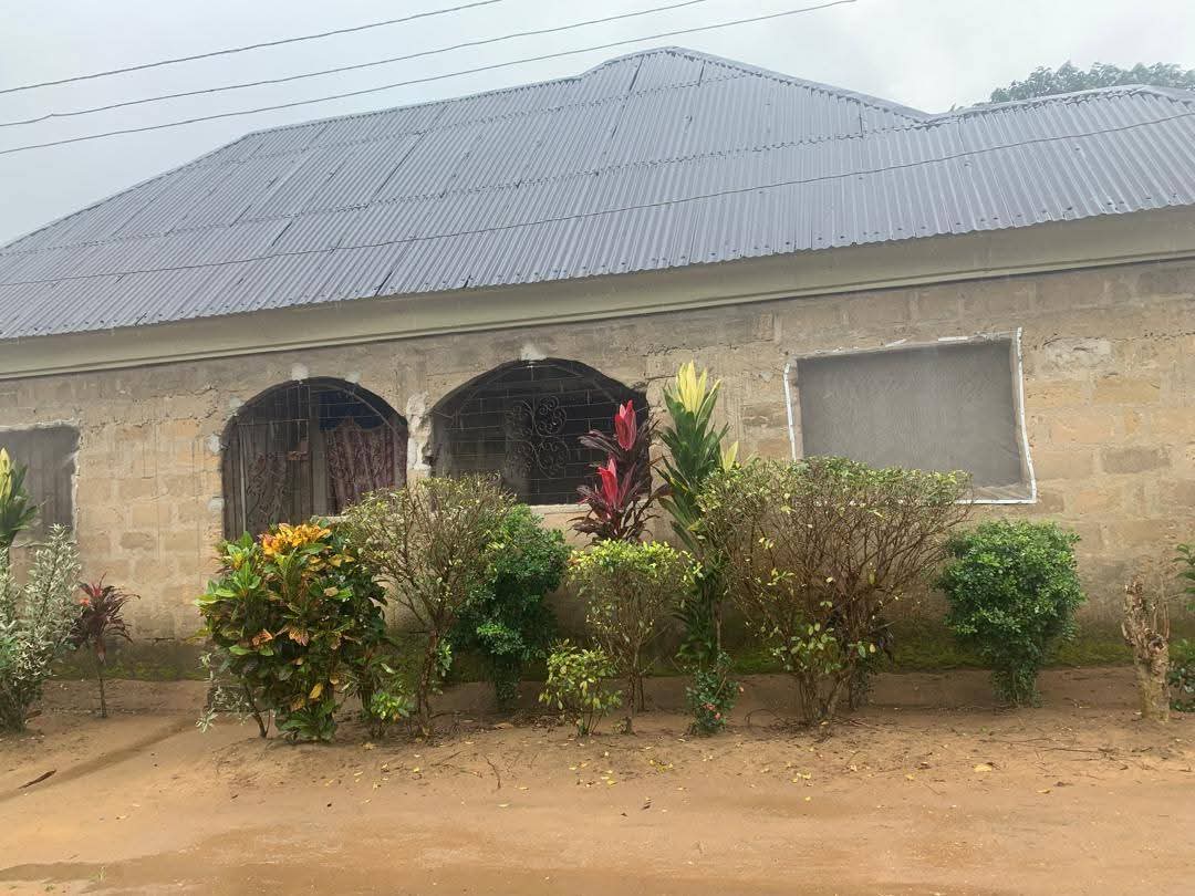 Uncompleted Building for Sale in Atan offot, off Aka Etinan, Akwa Ibom - Image 4