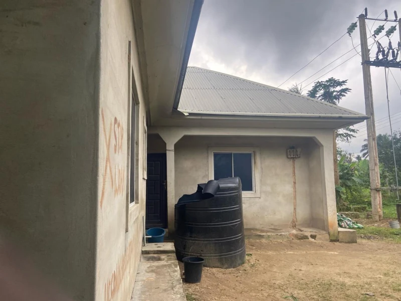 Bungalow for Sale in Ikpa road, Akwa Ibom - Image 1