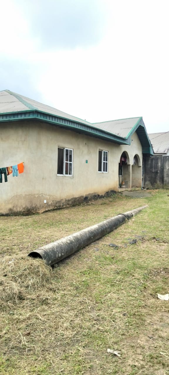 Bungalow for Sale in Nwaniba road, Akwa Ibom cover picture