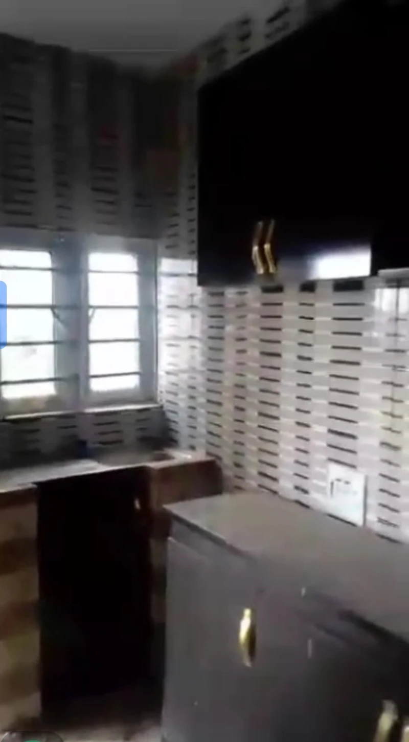 2 Bedroom Flat for Rent in Okpanam, Delta - Image 1