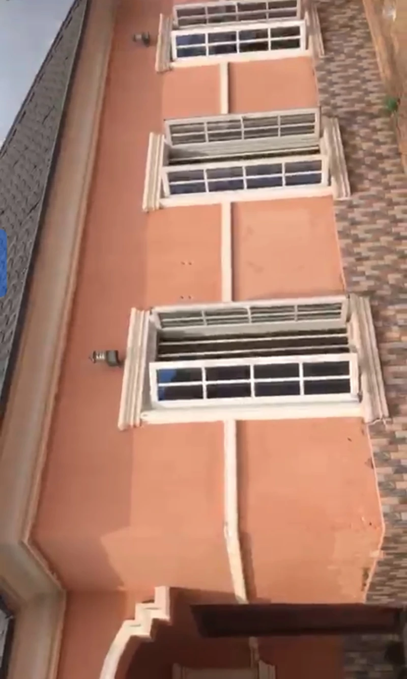 3 Bedroom Flat for Sale in Koko, Delta - Image 1