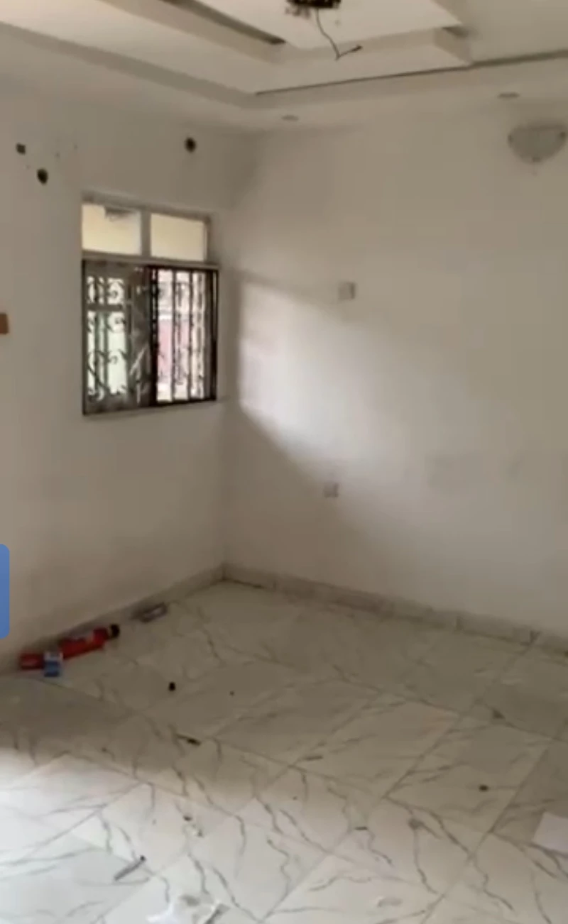 1 Bedroom Flat for Rent in Surmit, Delta - Image 1