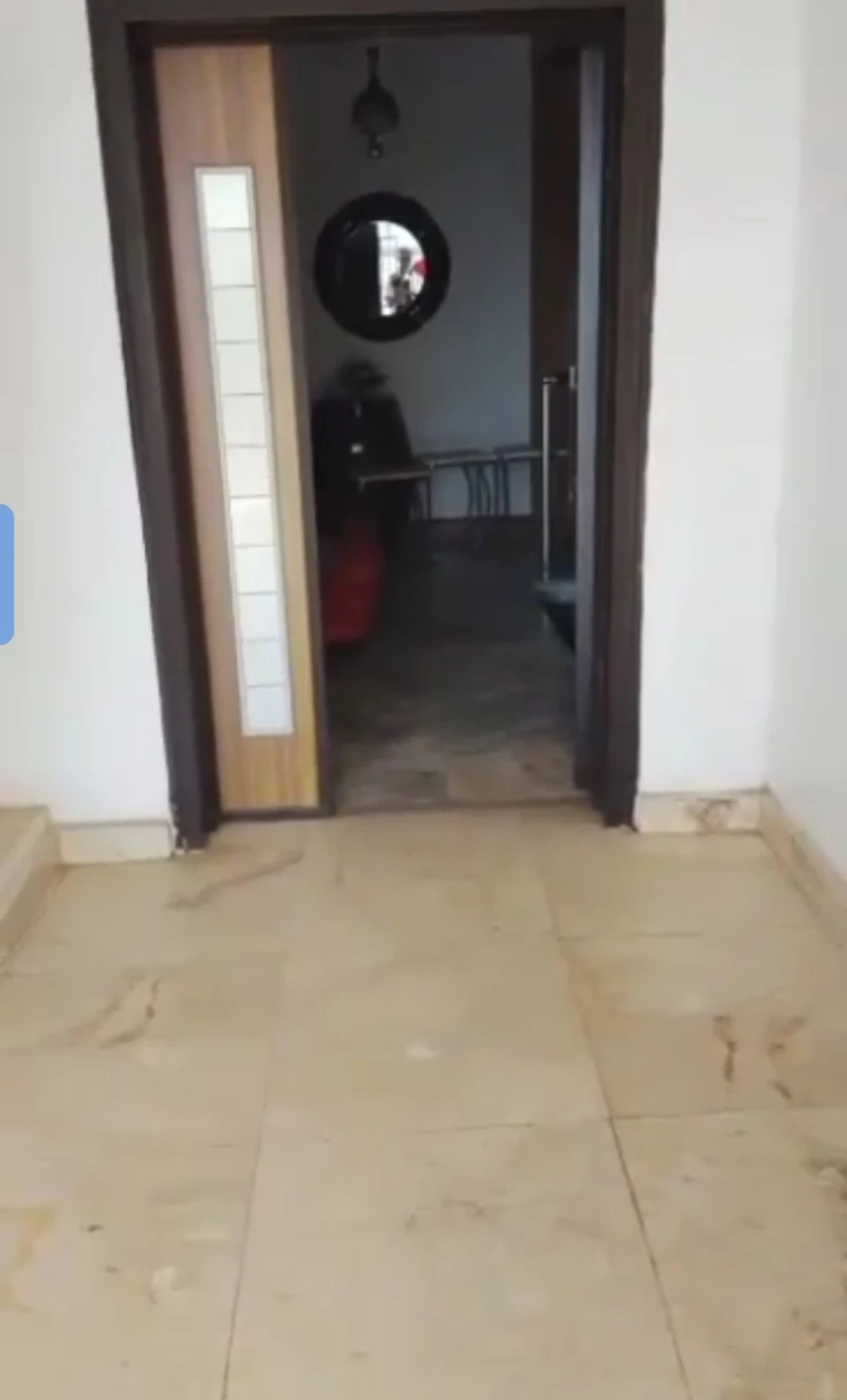 3 Bedroom Flat for Rent in Between surmit and DBS ROAD, Delta - Image 2