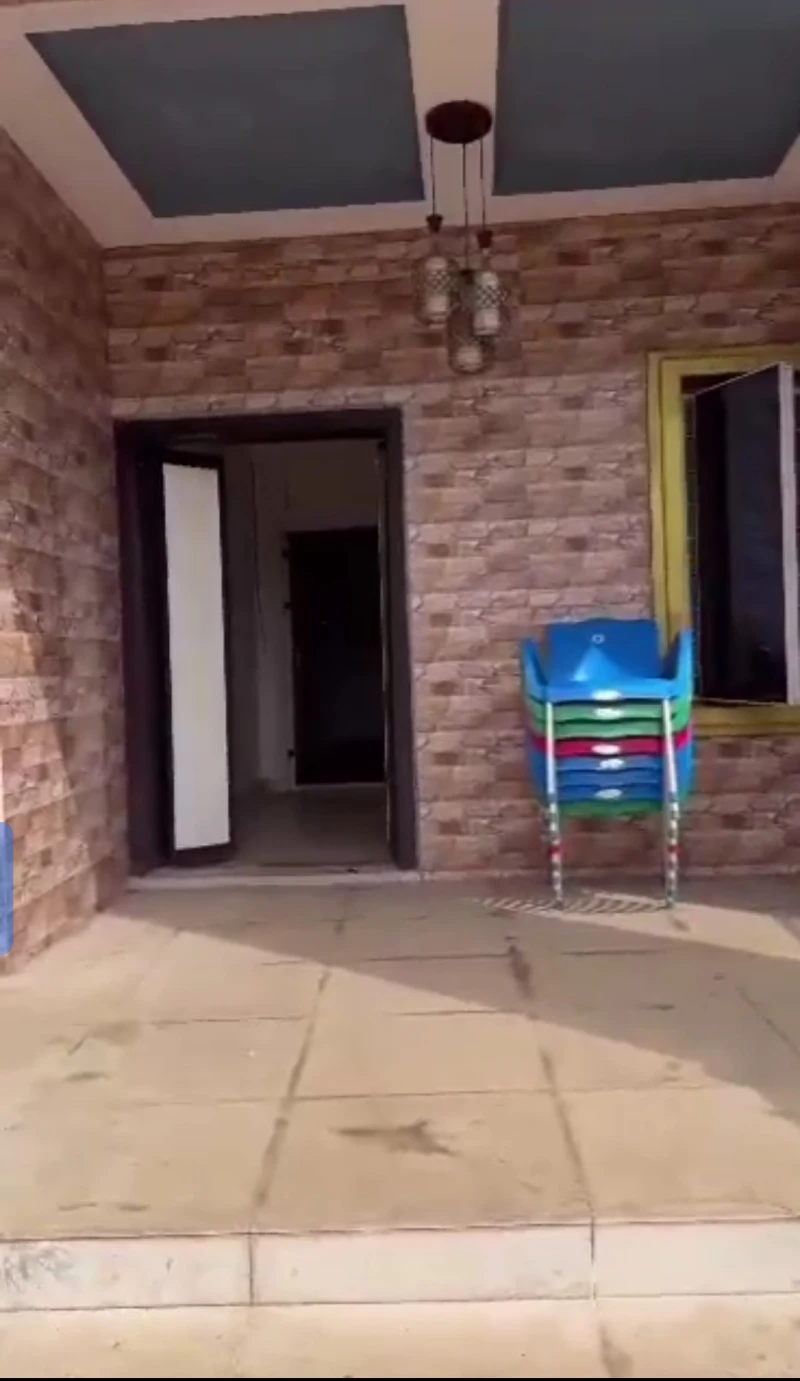 Duplex for Sale in ANWAI ROAD, Delta - Image 5