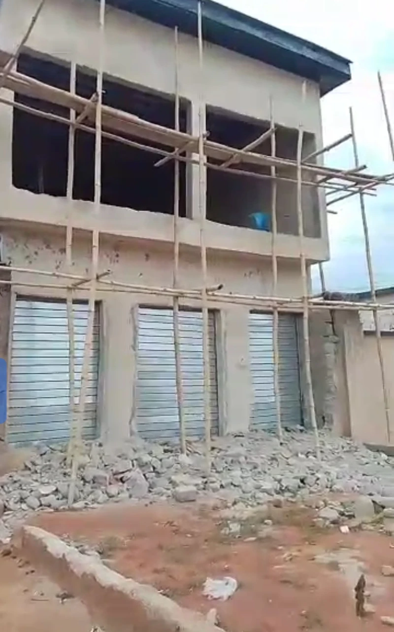 Ware House for Sale in ASABA IBUSA EXPRESS CLOSE REHOBOTH CITY, Delta - Image 3