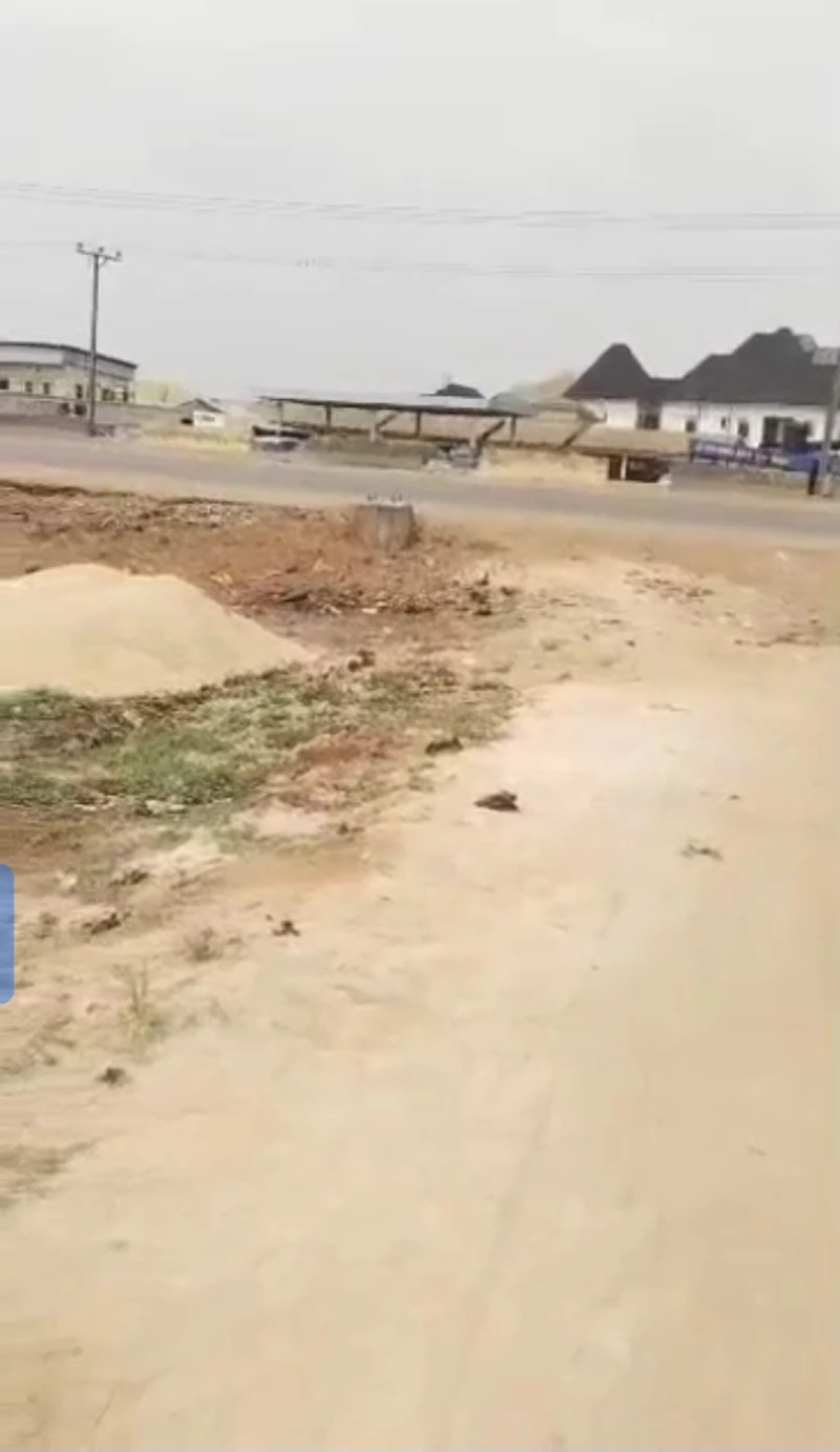 Land for Sale in Close Mariam Babangida By Express Way, Delta - Image 2