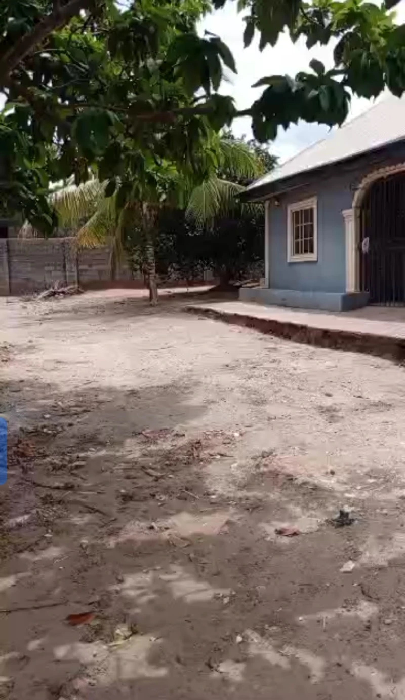 Land for Sale in Redeem road, Okpanam, Delta - Image 3