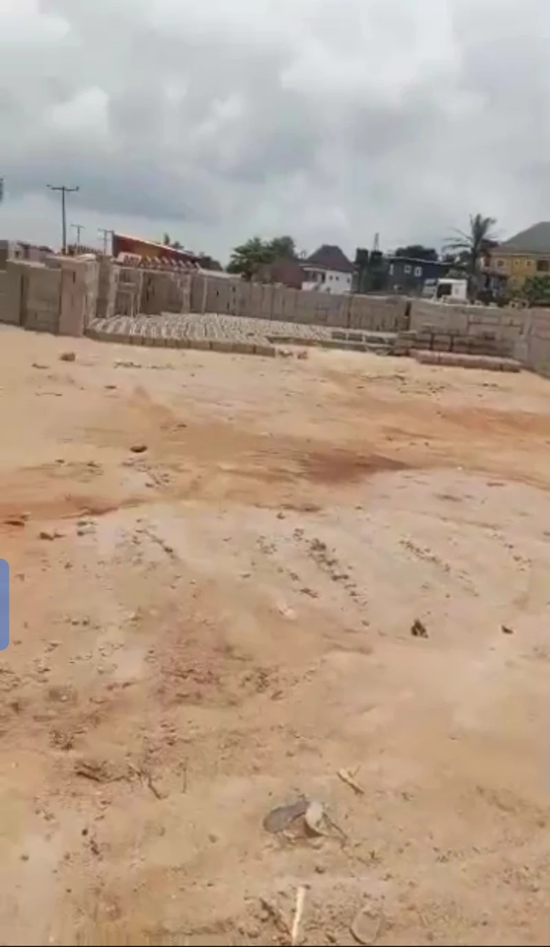 Land for Sale in Benin Express Way By Custom Check, Delta - Image 1