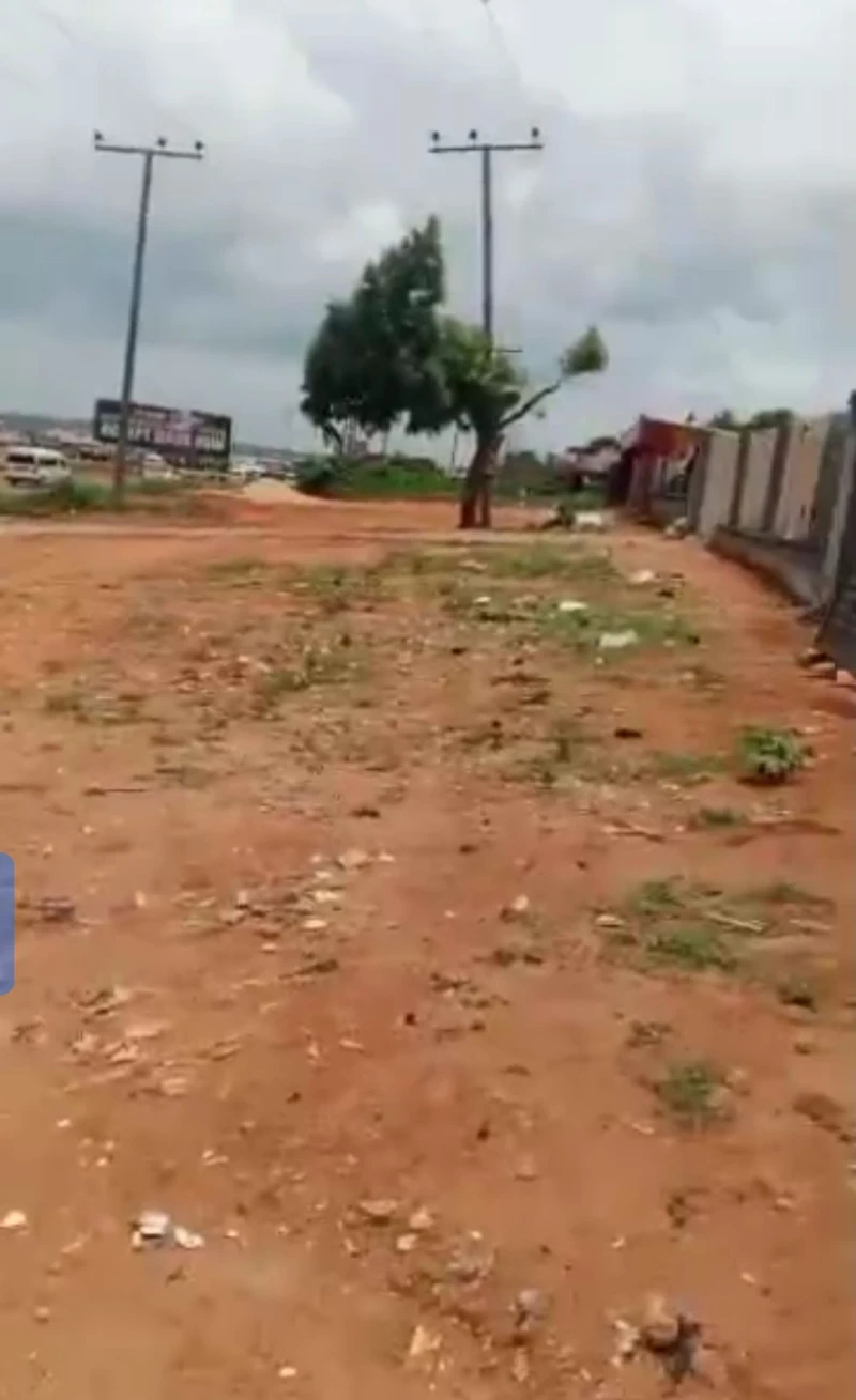 Land for Sale in Benin Express Way By Custom Check, Delta - Image 3