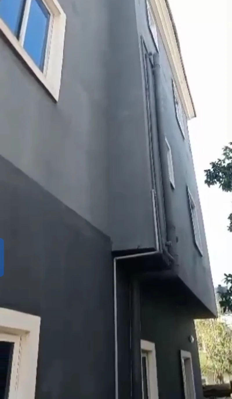 1 Bedroom Flat for Sale in Ezenei avenue, Delta - Image 1