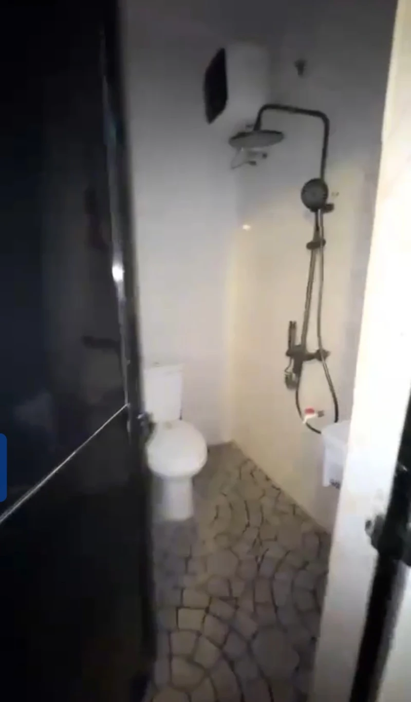 1 Bedroom Flat for Rent in Okpanam town, Delta - Image 1