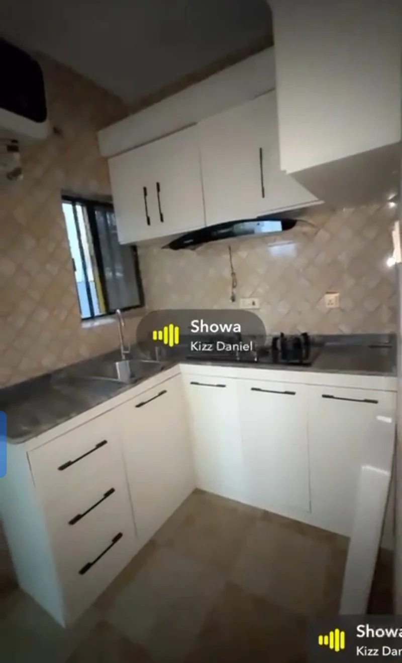 1 Bedroom Flat for Rent in Okpanam town, Delta - Image 3