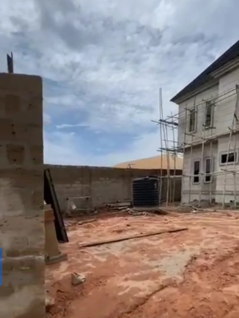 Duplex for Sale in Okpanam health center, Delta - Image 1