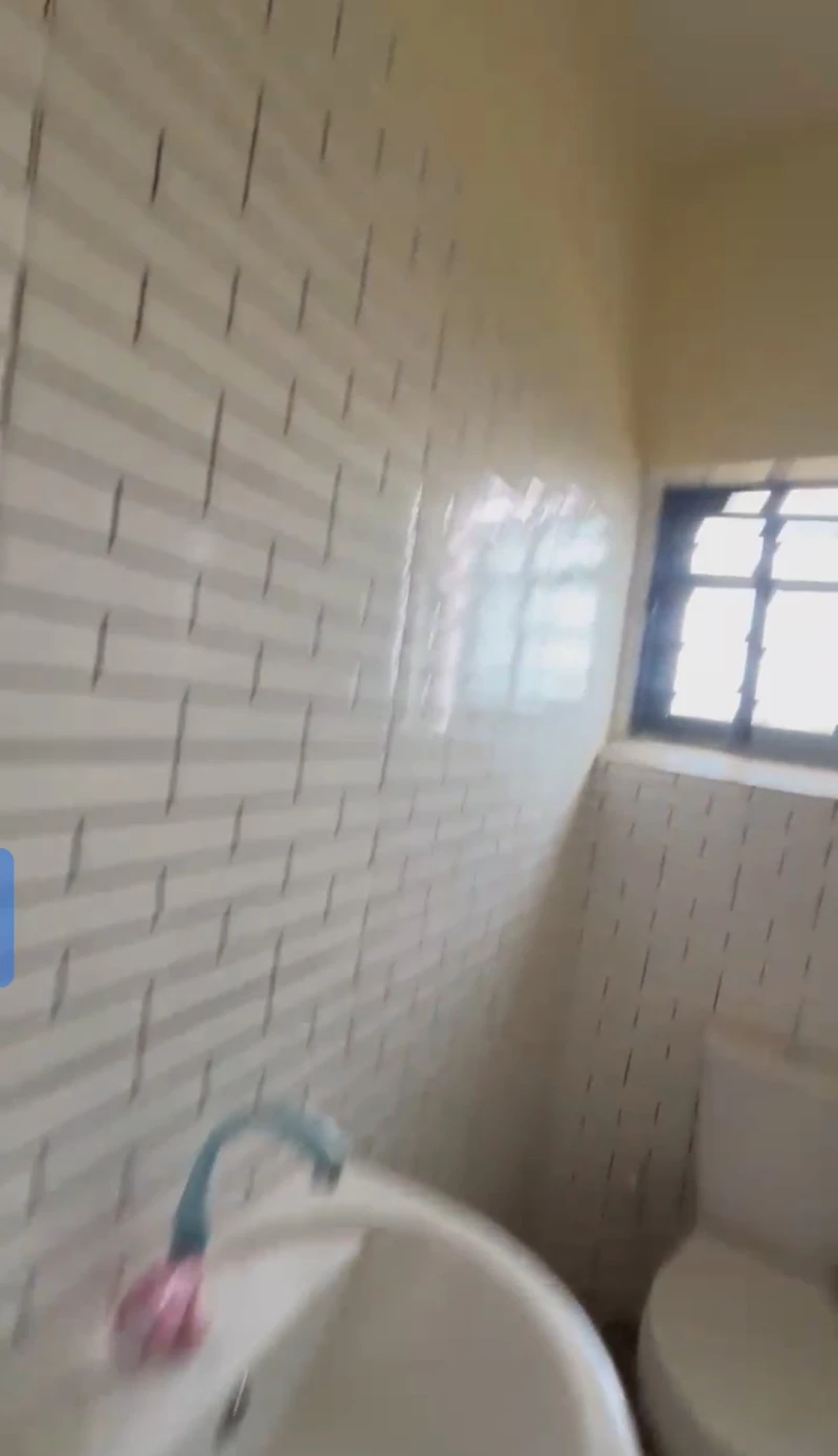 2 Bedroom Flat for Rent in Across city gate, Delta - Image 3