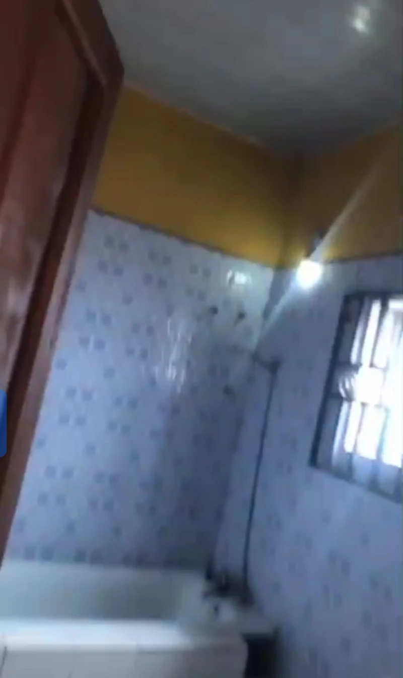 3 Bedroom Flat for Rent in Okpanam bypass, Delta - Image 1