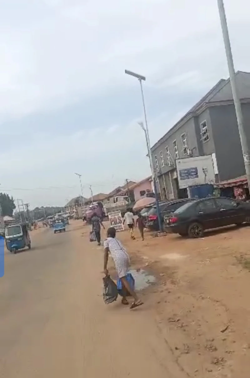 Plaza for Sale in Infant jesus, Delta - Image 2