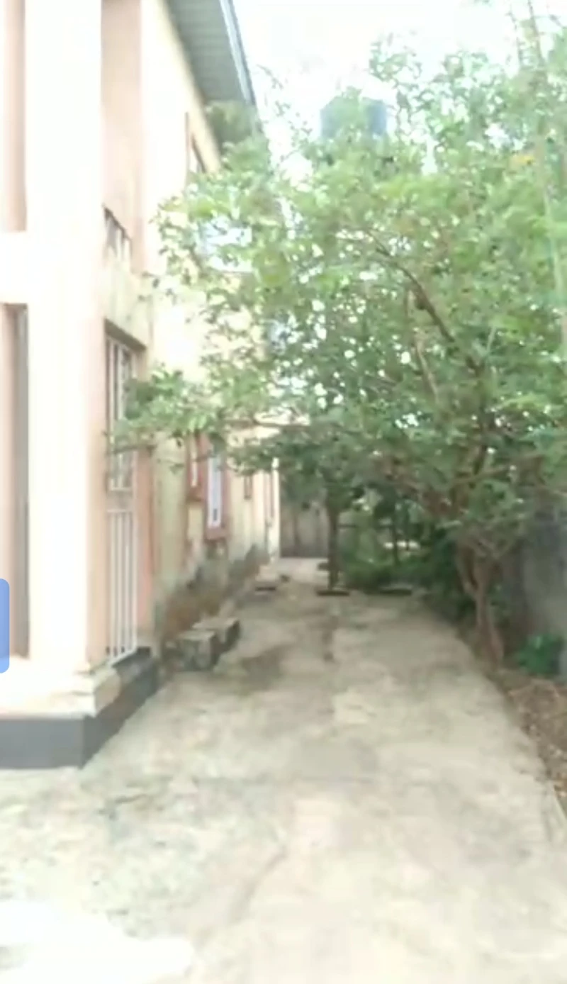 Duplex for Sale in Okpanam, Delta - Image 2
