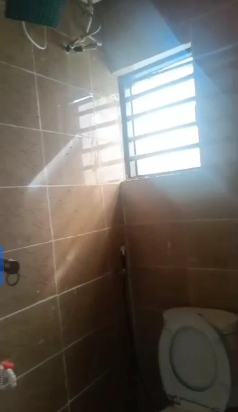 2 Bedroom Flat for Rent in Before cele junction, city gate, Delta - Image 1