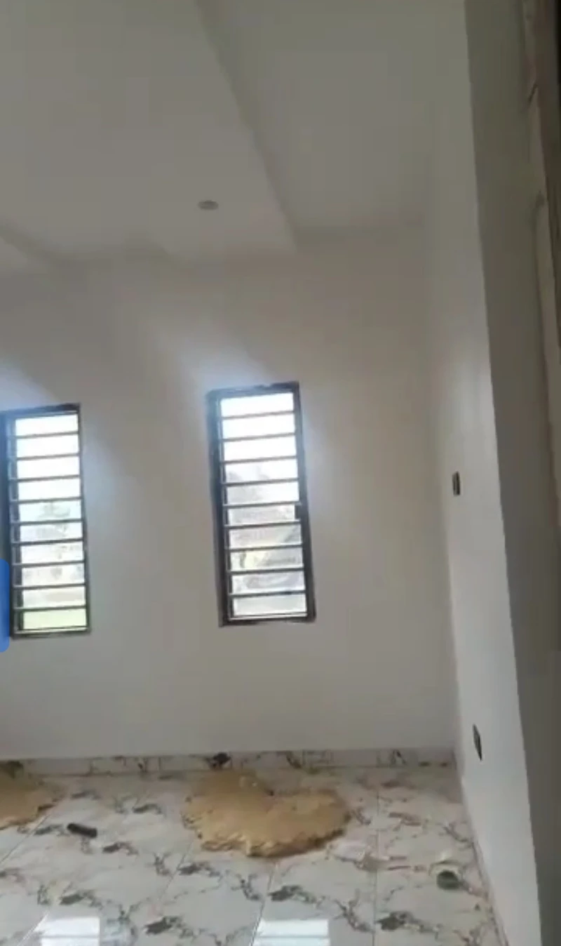 2 Bedroom Flat for Rent in Before cele junction, city gate, Delta - Image 2