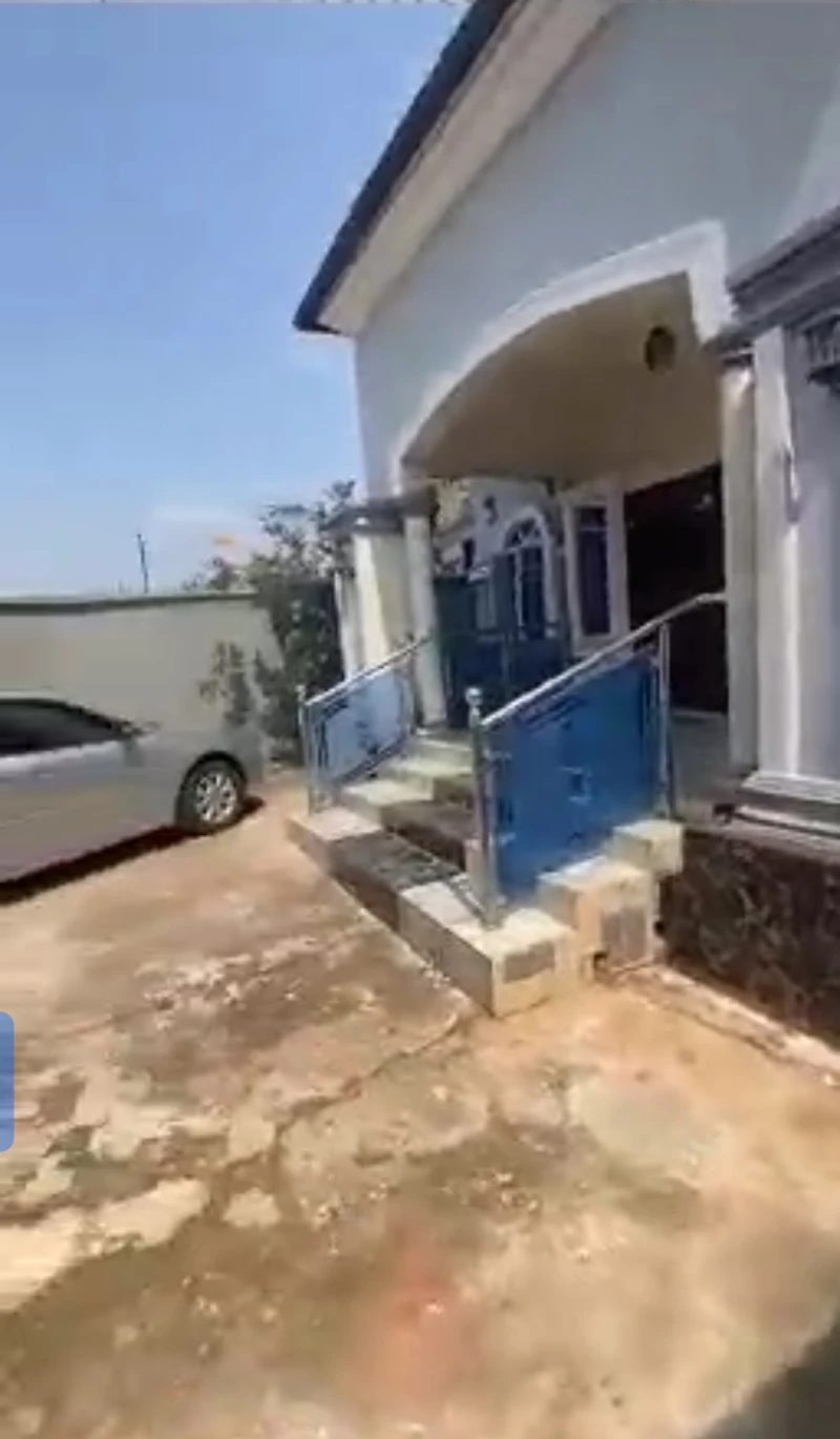 3 Bedroom Flat for Sale in BONSAAC, Delta - Image 3
