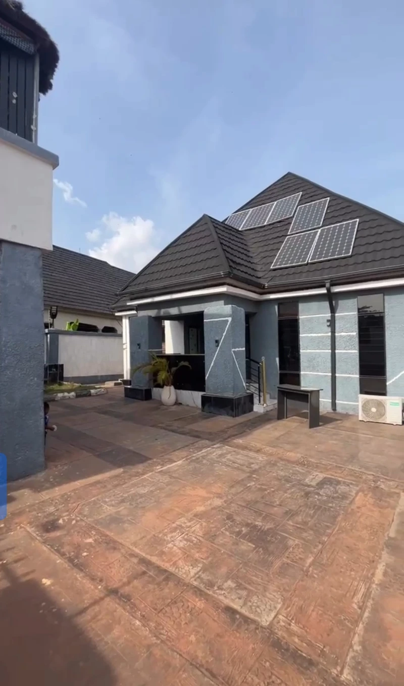 Bungalow for Sale in Ibuzor road, Delta - Image 2