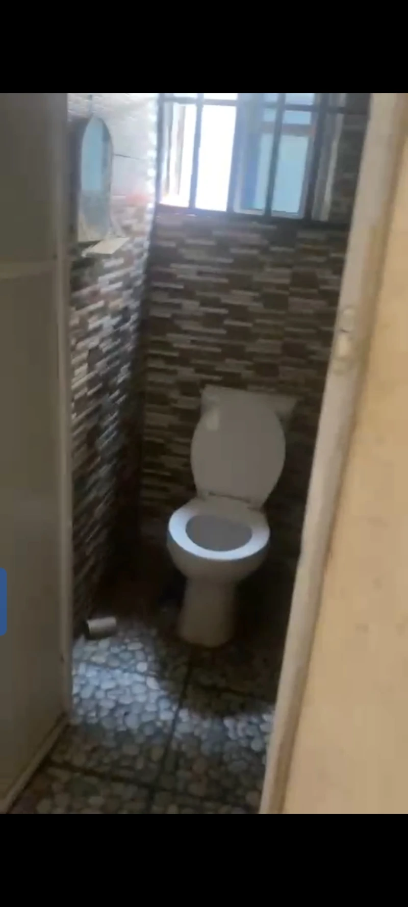 1 Bedroom Flat for Rent in Back of general Hospital, Delta - Image 2
