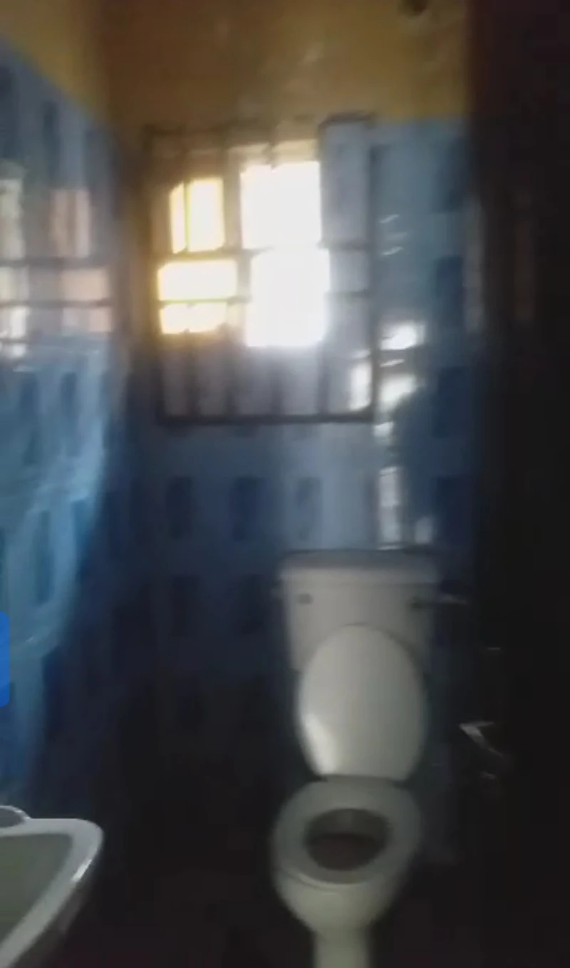 1 Bedroom Flat for Rent in Okpanam road, Delta - Image 1