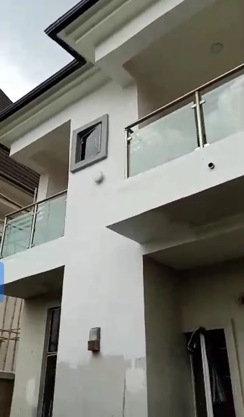 Duplex for Sale in GRA, OFF High Court road, Delta - Image 4