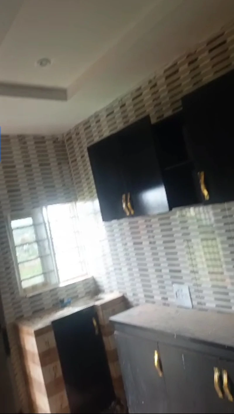 2 Bedroom Flat for Rent in Okpanam town, Delta - Image 3