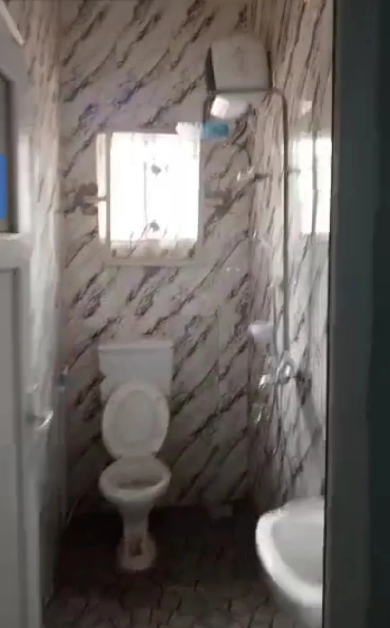 1 Bedroom Flat for Rent in Okpanam town, Delta - Image 1