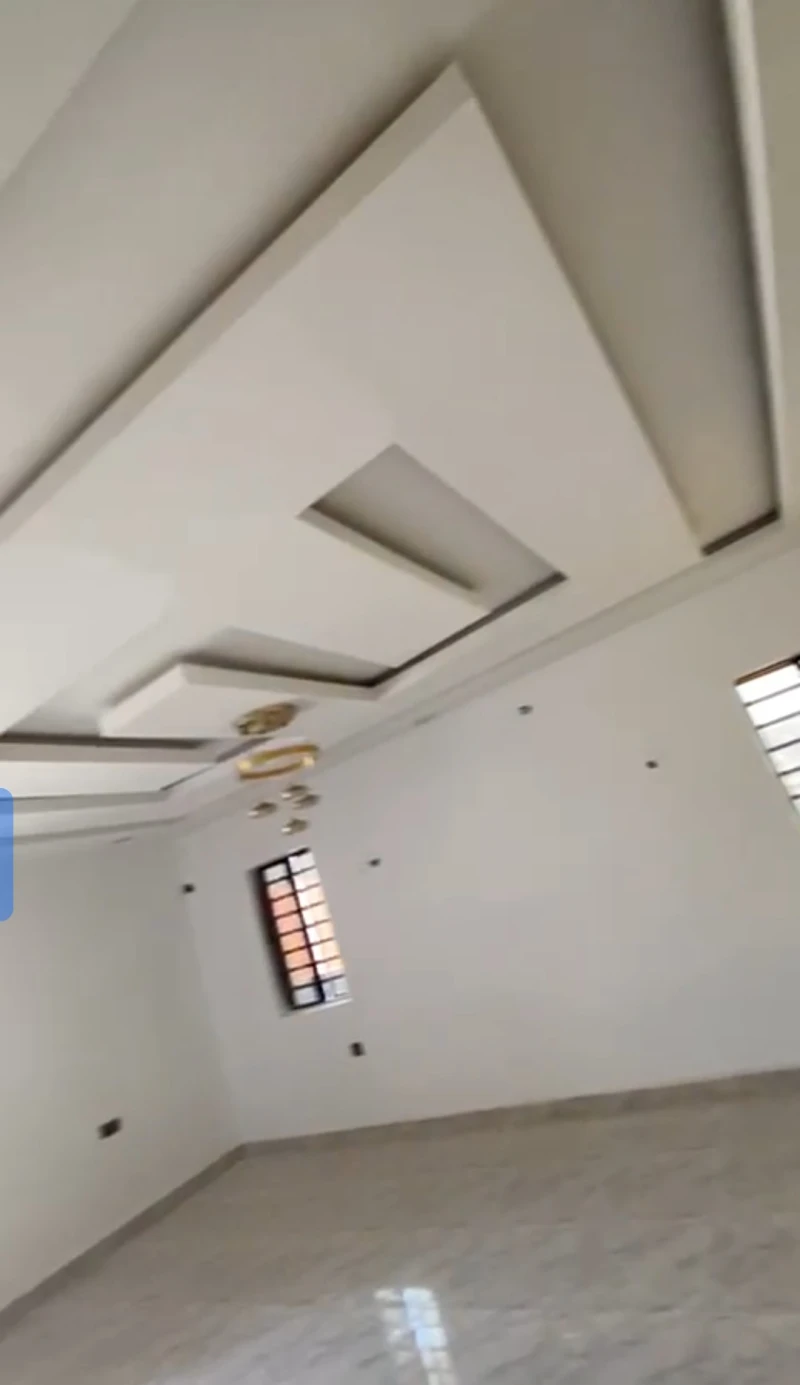 Duplex for Sale in Nwawolor, Delta - Image 1