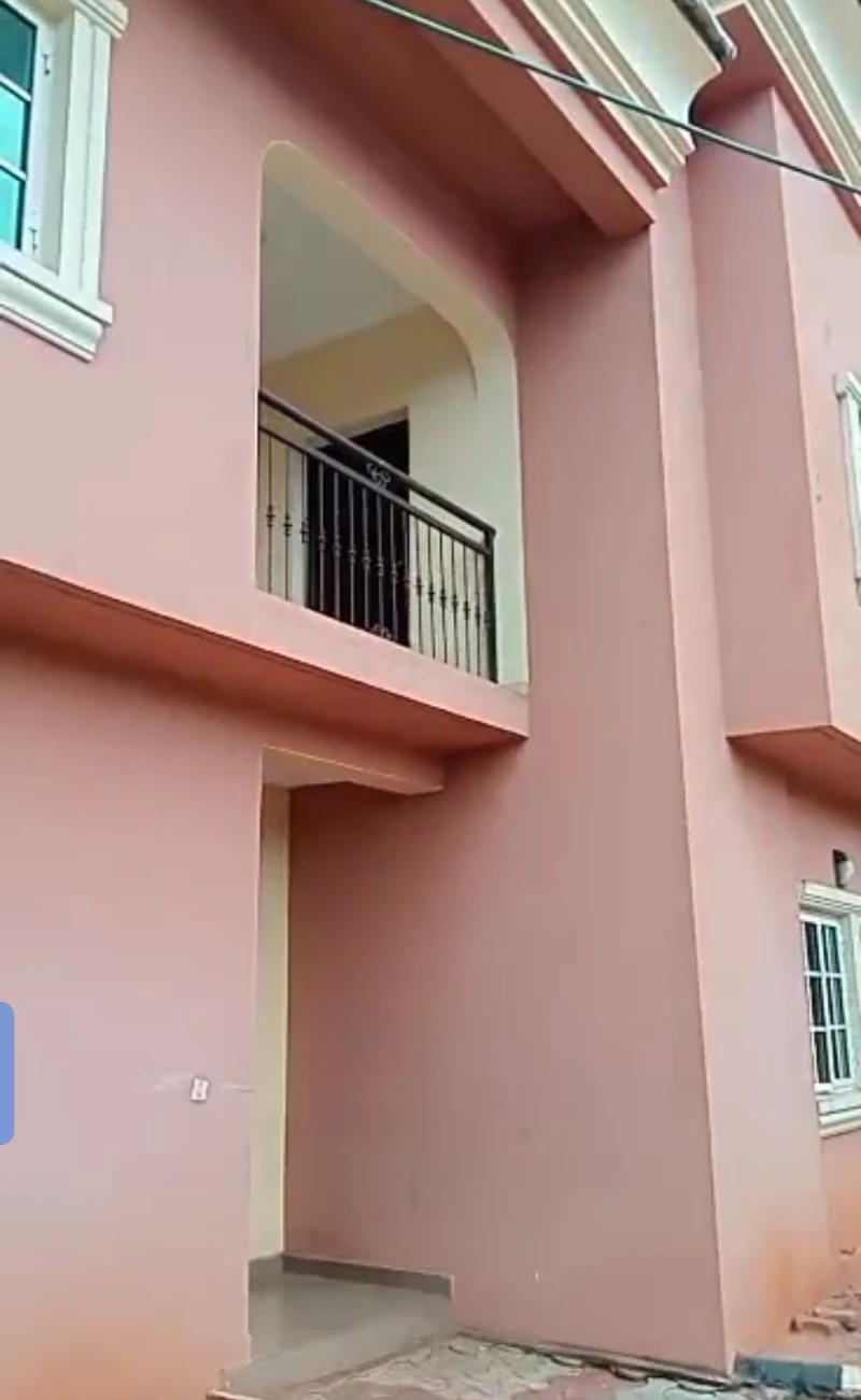 Duplex for Rent in High court GRA, Delta - Image 5