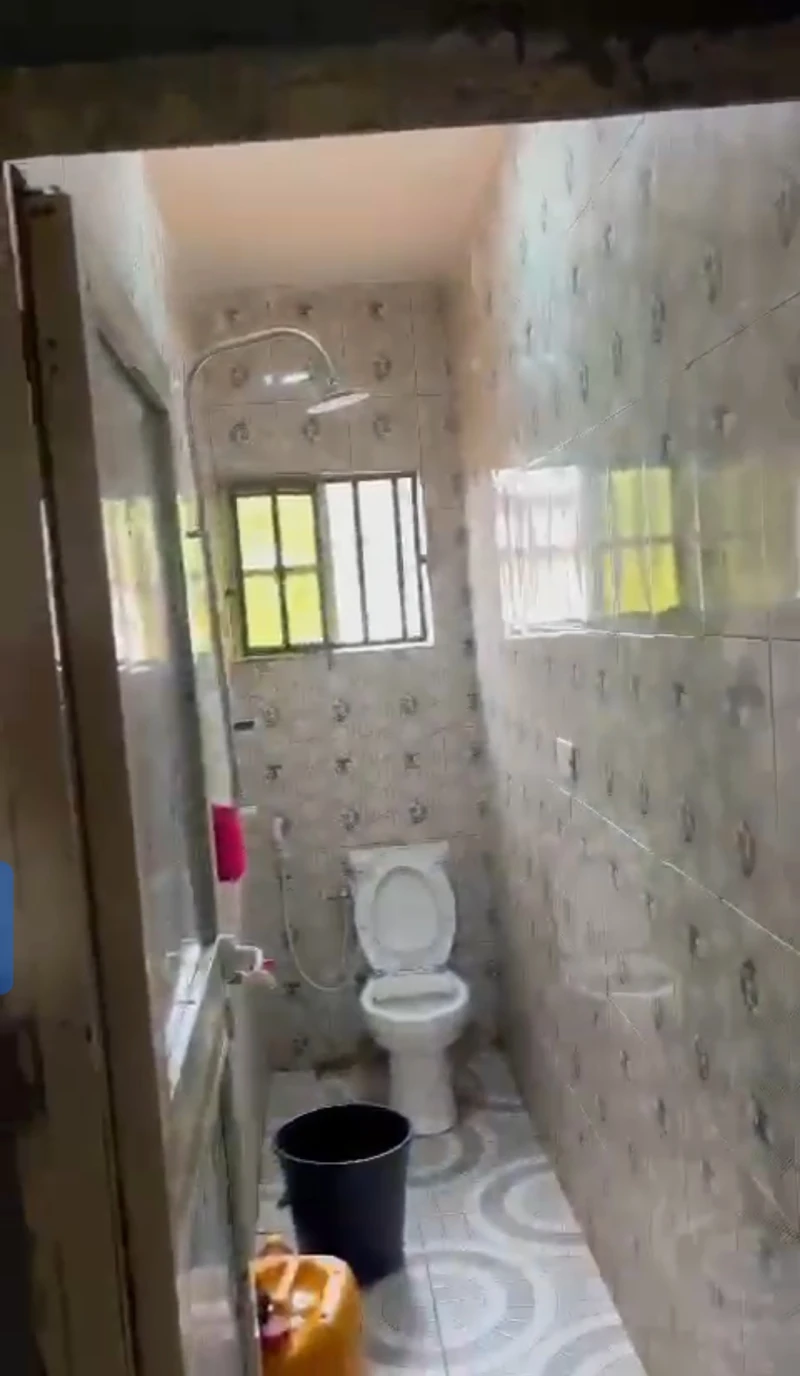 1 Bedroom Flat for Rent in vanguard, Delta - Image 3