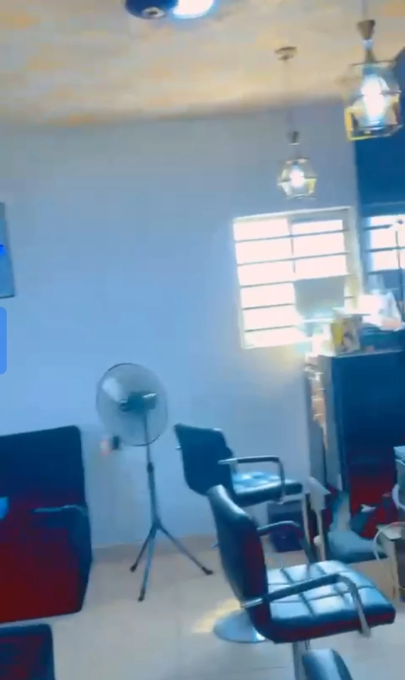 Store for Sale in Anioma market, Delta - Image 3