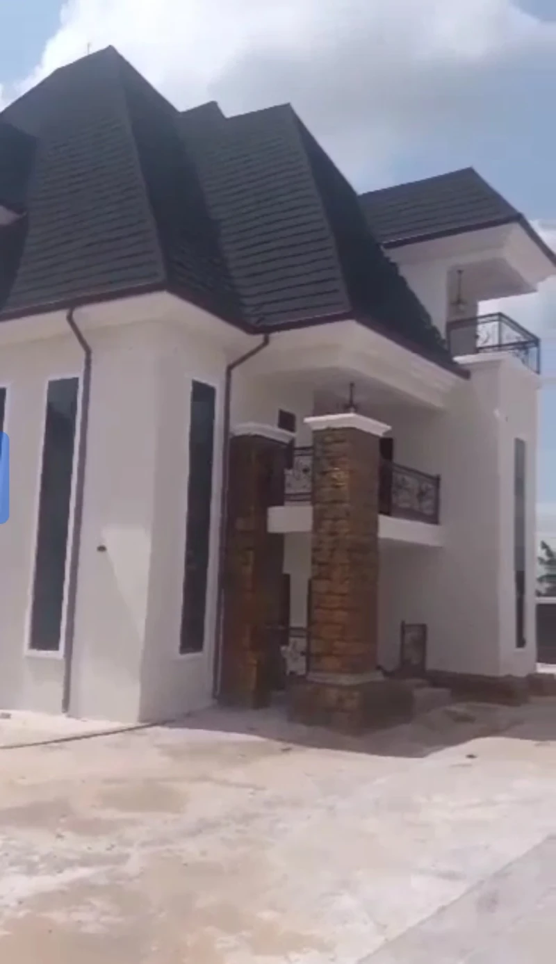 Duplex for Sale in Rehoboth city, Delta - Image 1