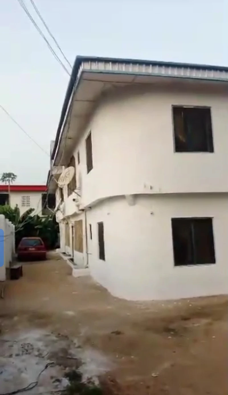 Duplex for Sale in Jesus saves, Delta - Image 5