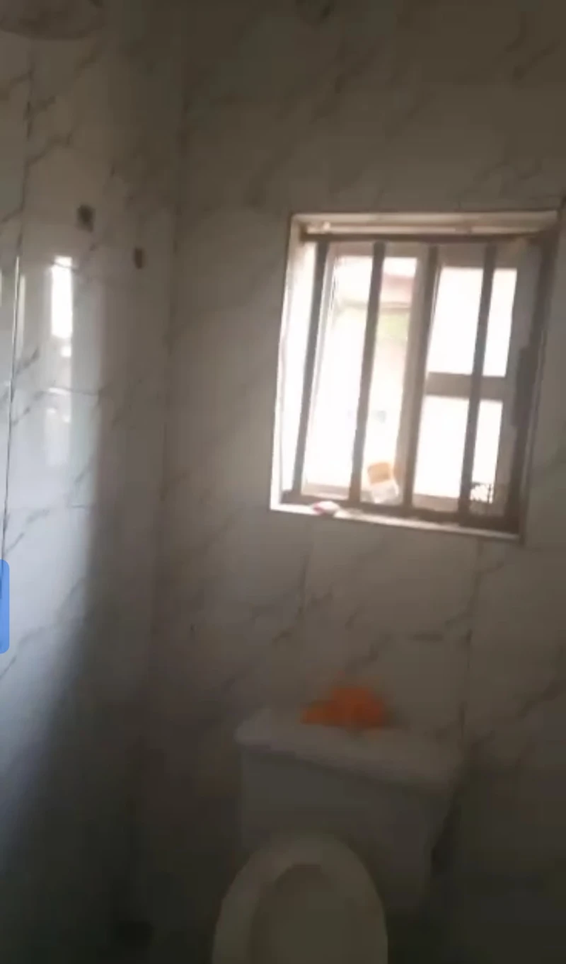 2 Bedroom Flat for Rent in BONSAAC, Delta - Image 4