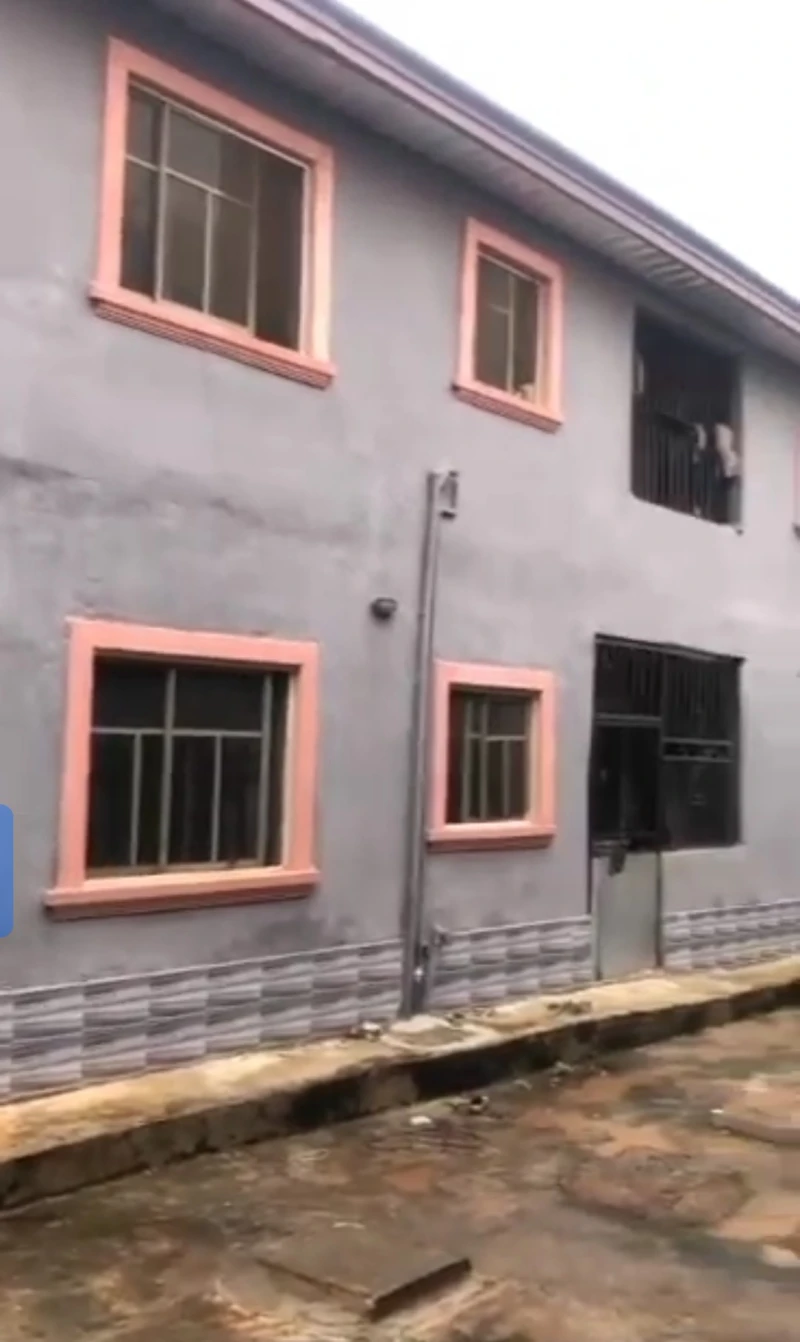 3 Bedroom Flat for Sale in Summit, Delta - Image 3