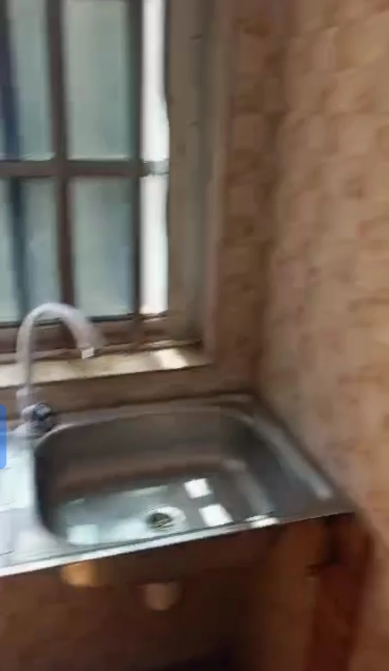 2 Bedroom Flat for Rent in BONSAAC, Delta - Image 3
