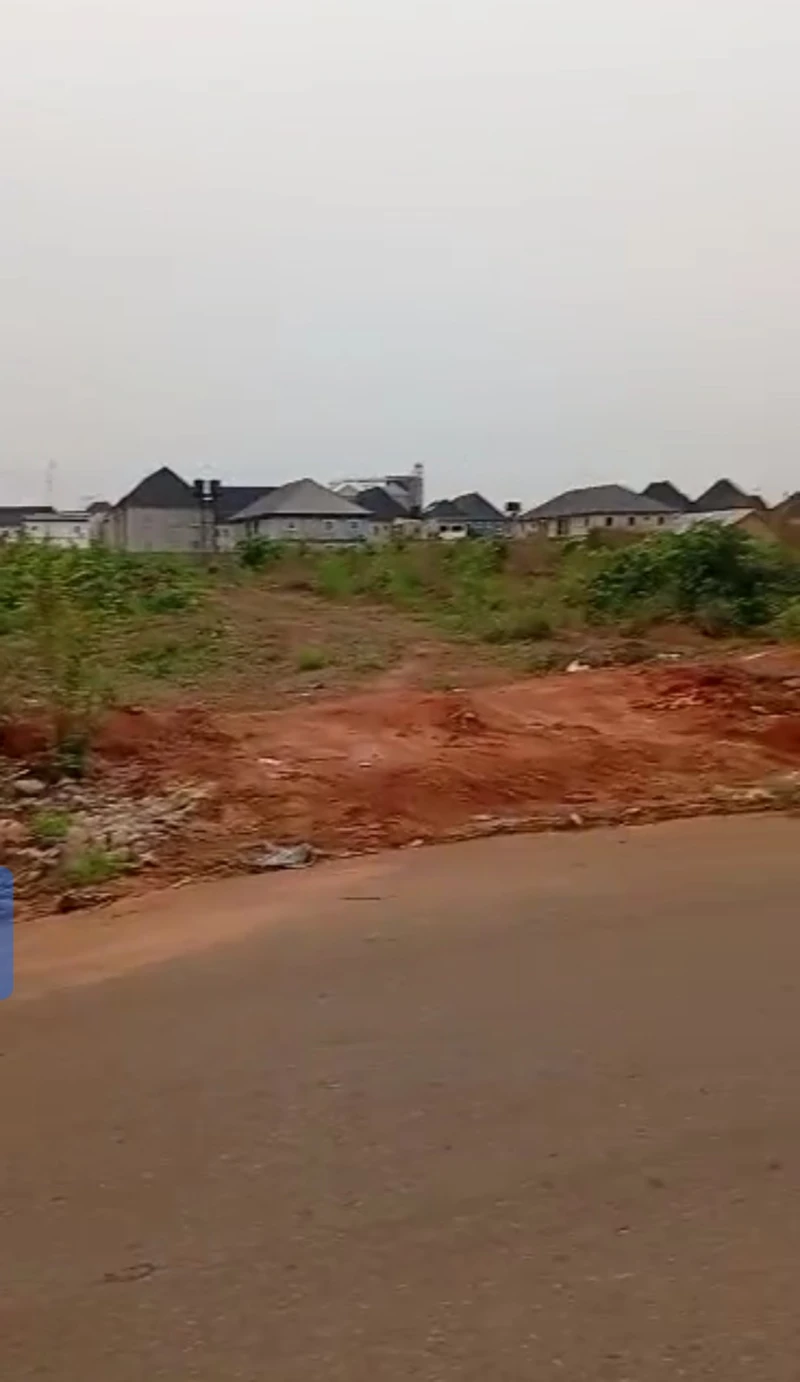 Land for Sale in Loka, Delta cover picture