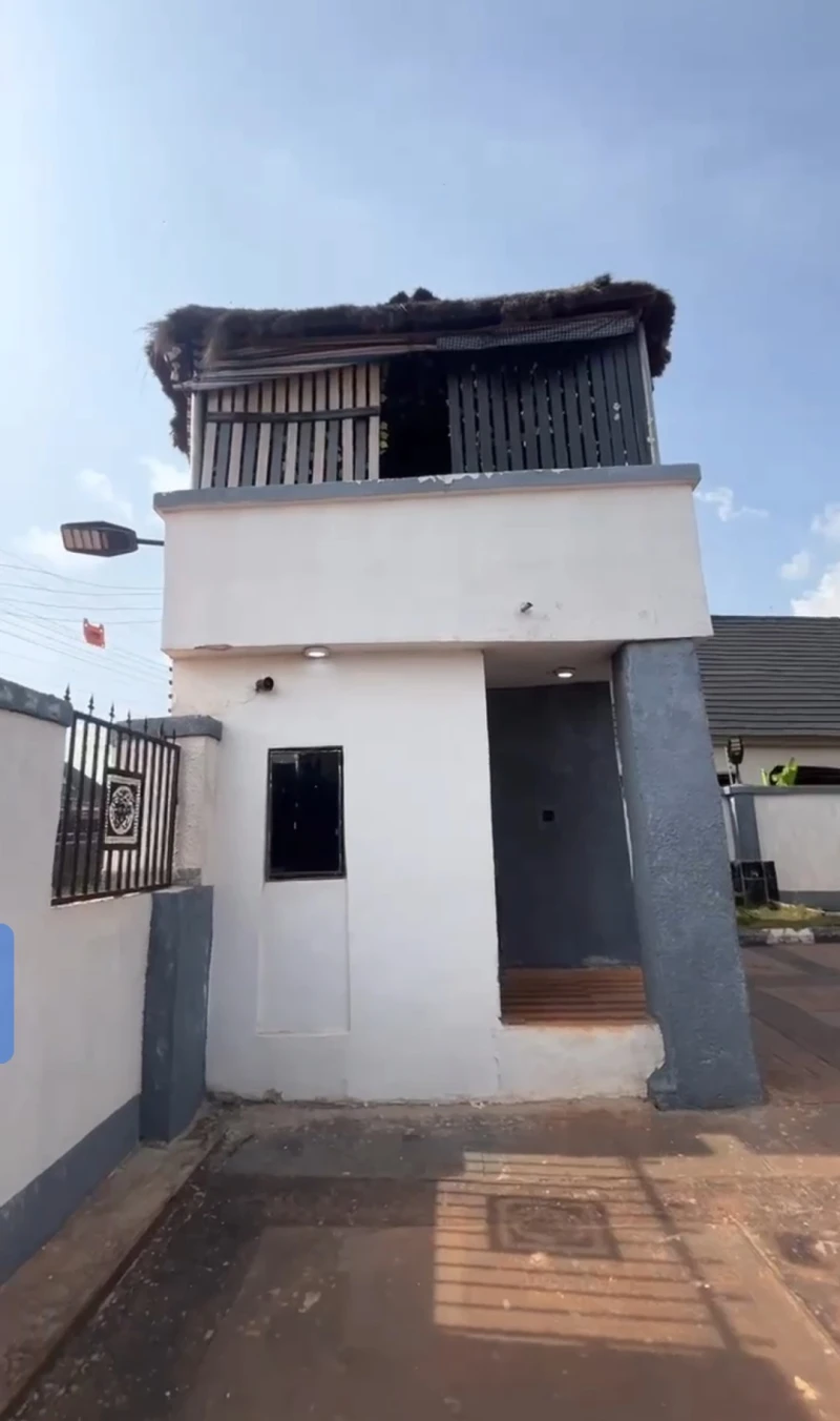 Bungalow for Sale in Ibuzor road, Delta cover picture