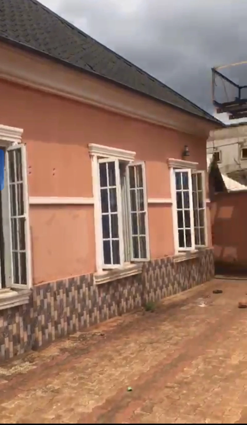 3 Bedroom Flat for Sale in Koko, Delta cover picture