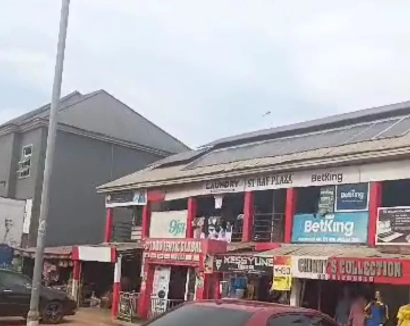 Plaza for Sale in Infant jesus, Delta cover picture