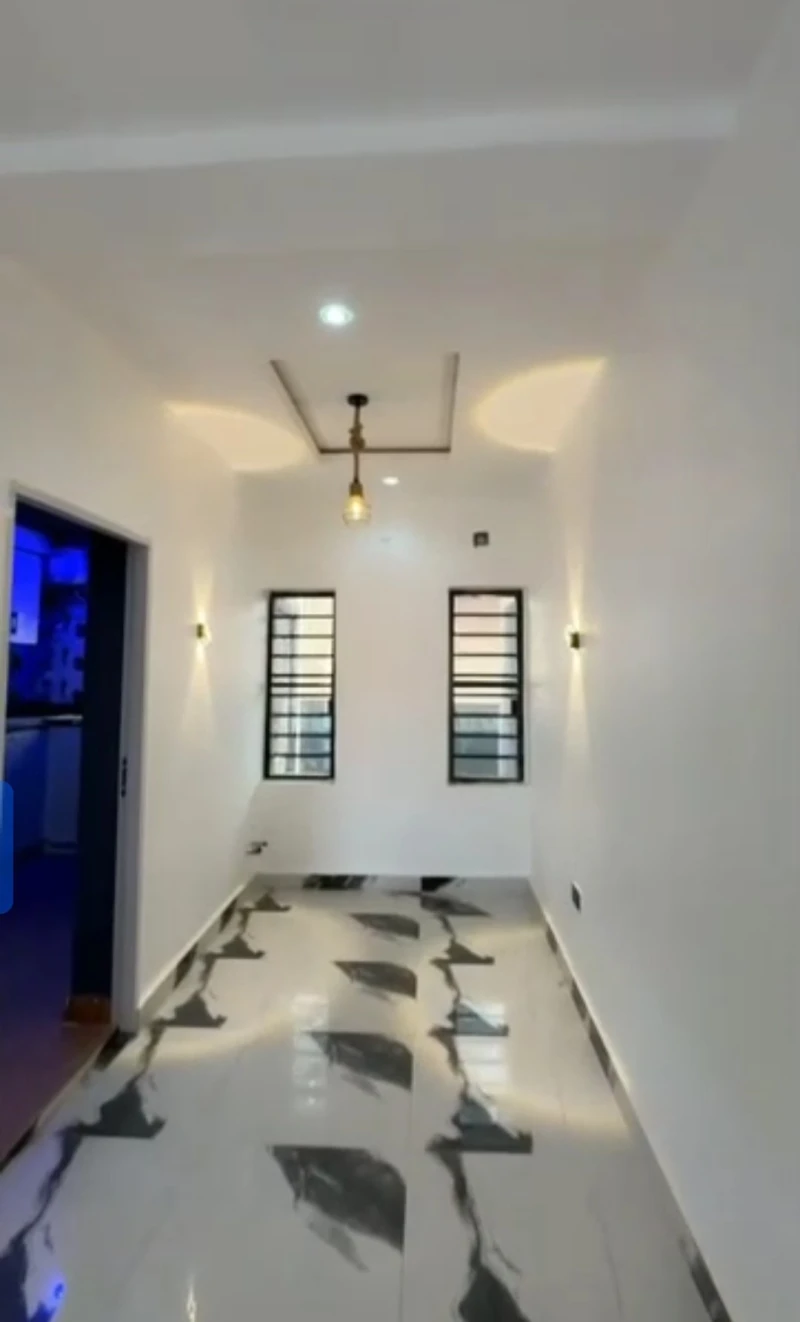 2 Bedroom Flat for Rent in Okpanam town, Delta